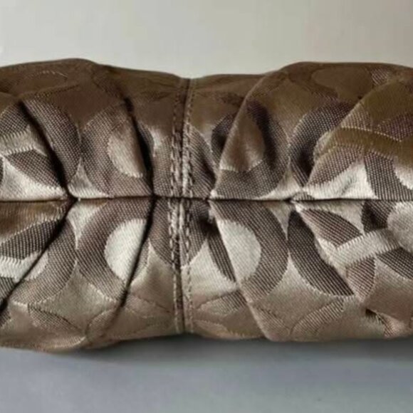 COACH BROOKE KHAKI/SADDLE GOLD CHAIN WRISTLET - Picture 5 of 6